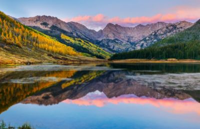 Colorful view of the Aspen Mountains