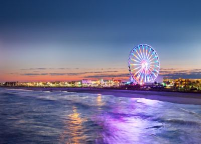 Myrtle Beach Ferris Wheel at dusk