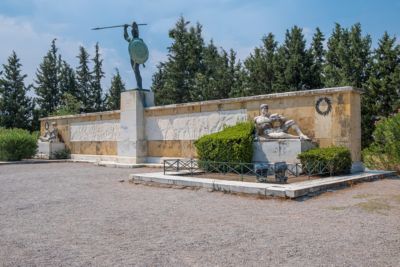 greece monument the battle of thermopylae
