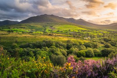 
ireland carrauntoohil mountain coomcallee ring of kerry sunset