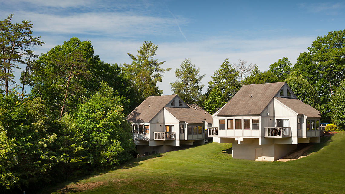 Laurel Crest townhomes exterior on foothills