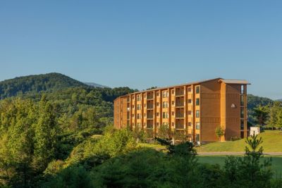 Mountain gatlinburg bluegreen resort tn tennessee resorts exterior vacations bluegreenvacations