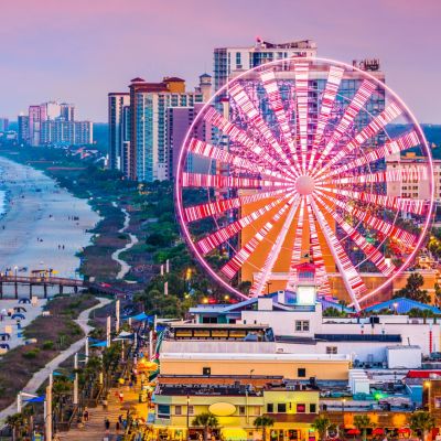 Myrtle Beach's famous ferris wheel all lite up