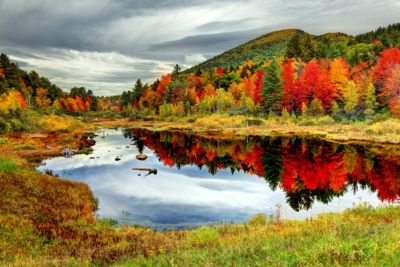 new hampshire white mountains region autumn fall foliage
