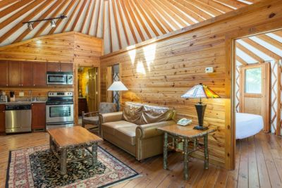 shenandoah crossing 2bedroom yurt living room and kitchen?$bgv gallery main$