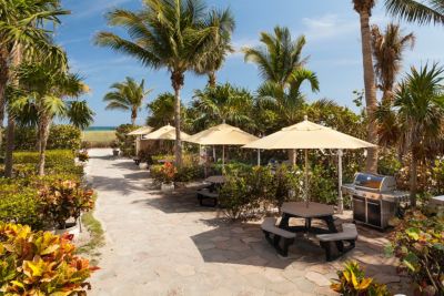 Solara Surfside™ located in Miami, FL | Bluegreen Vacations