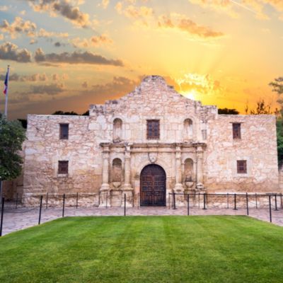 The Alamo exterior at sunset