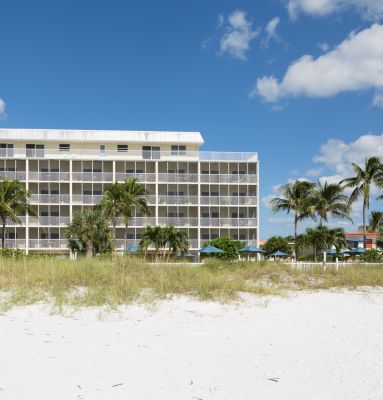 Windward Passage Resort - Fort Myers Beach, FL | Bluegreen Vacations
