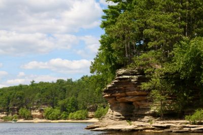 wisconsin dells river rock formations
